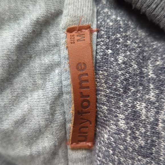 ❗3 for 20❗Short sleeve hoodie - Picture 3 of 5